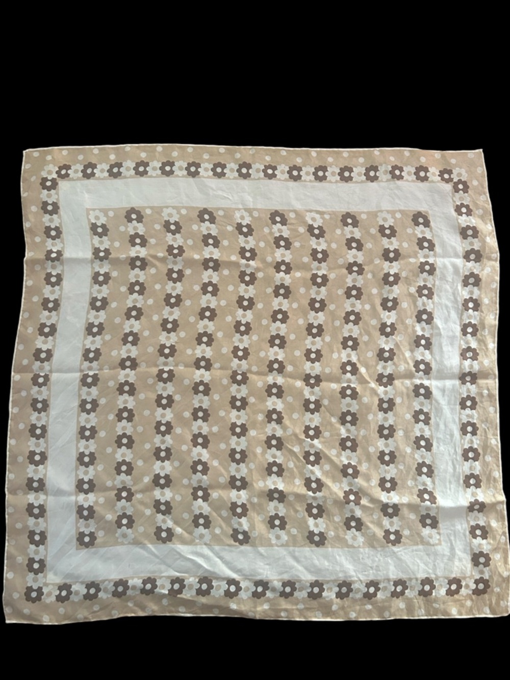 Vintage Daisy Square Scarf - Picture 10 of 10